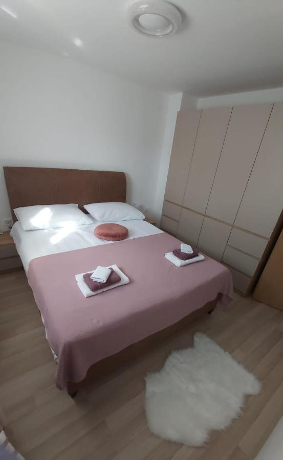 Luka Apartment Galovac  Ngoại thất bức ảnh