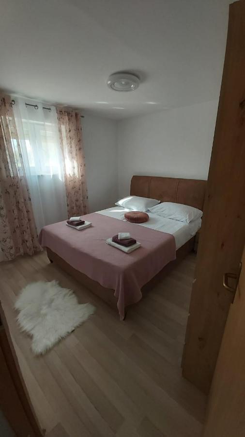 Luka Apartment Galovac  Ngoại thất bức ảnh